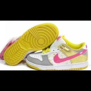 Women’s Nike Dunk 6.0